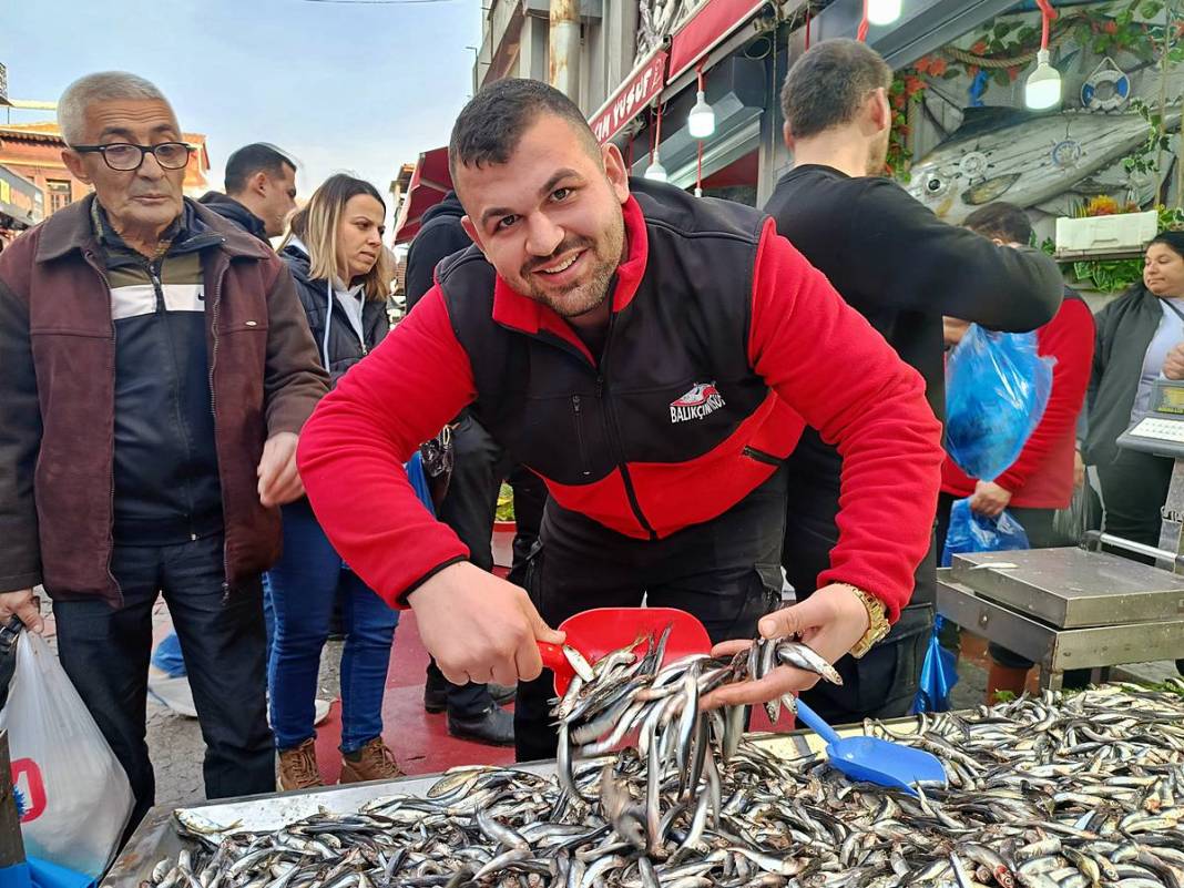 Kilosu bir günde 300 TL'den 100 TL'ye düşünce kasa kasa satıldı! O kentte bolluk yaşanıyor 8